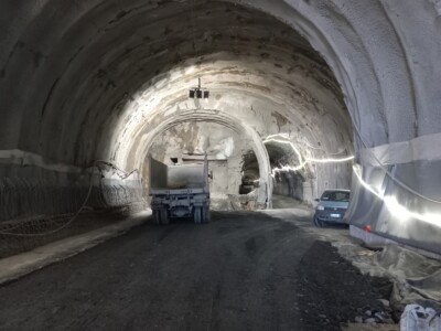 Tunnel du Col de Tende - Travaux en cours déviation des entrees du tunnel - mai 2024